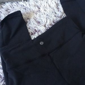 Plain black Lululemon leggings